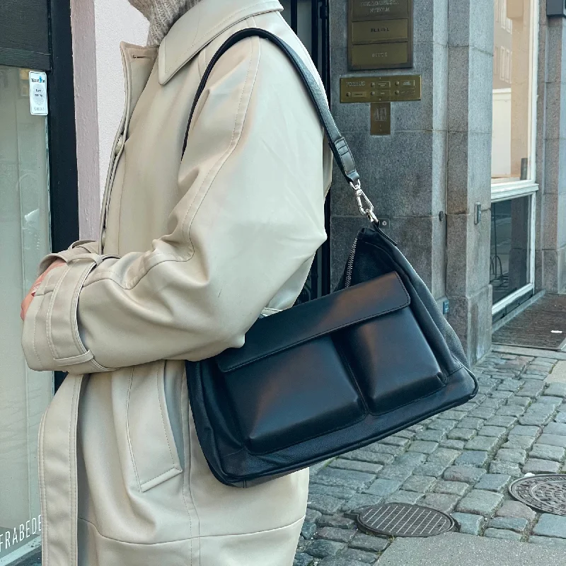 Edgy Bags For Bold And Daring Fashionistas stillReign Shoulder Bag Premium Bags At Special Prices Edgy Bags For Bold And Daring Fashionistas stillReign Shoulder Bag Premium Bags At Special Prices