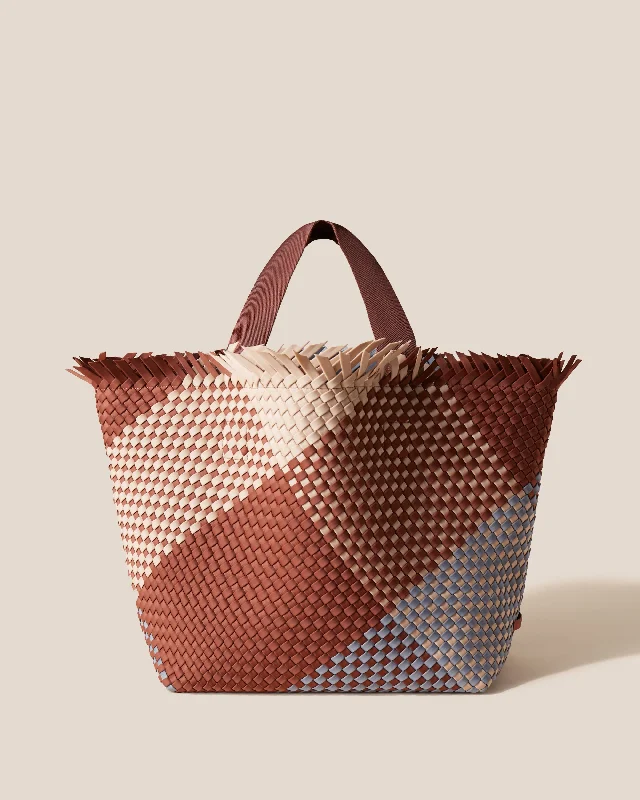 Affordable Bags Havana Large Tote Graphic Geo | Taos Luxury Handbags At Budget-Friendly Rates Affordable Bags Havana Large Tote Graphic Geo | Taos Luxury Handbags At Budget-Friendly Rates
