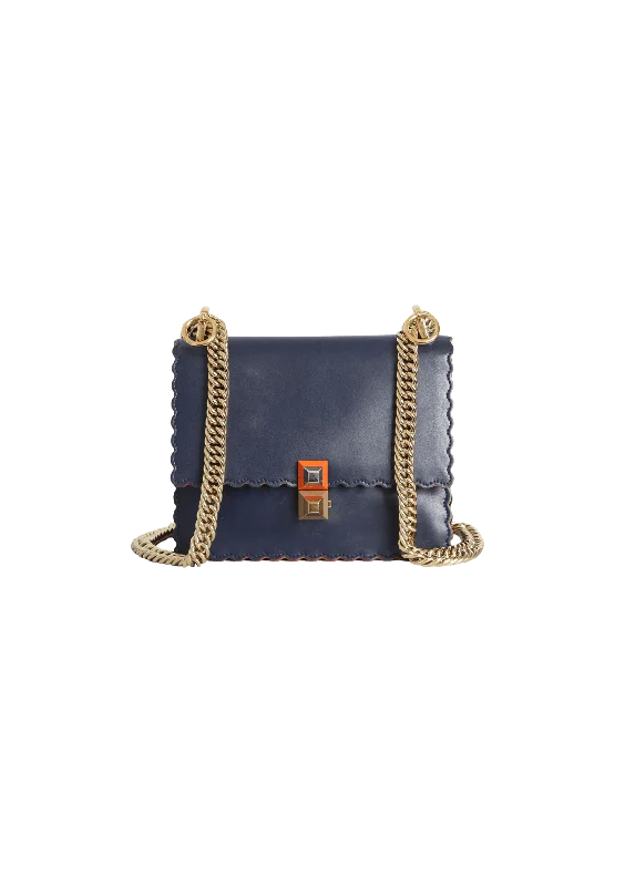 Flash Sale Fever SCALLOPED SMALL KAN I BAG Iconic Handbags At Unbeatable Prices