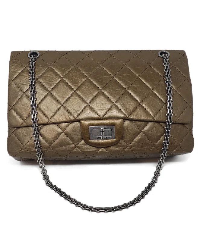 Stylish And Affordable Bags For Every Occasion Chanel Bronze Leather 2.55 Reissue Shoulder Bag The Bag Sale You've Been Waiting For Is Here Stylish And Affordable Bags For Every Occasion Chanel Bronze Leather 2.55 Reissue Shoulder Bag The Bag Sale You've Been Waiting For Is Here