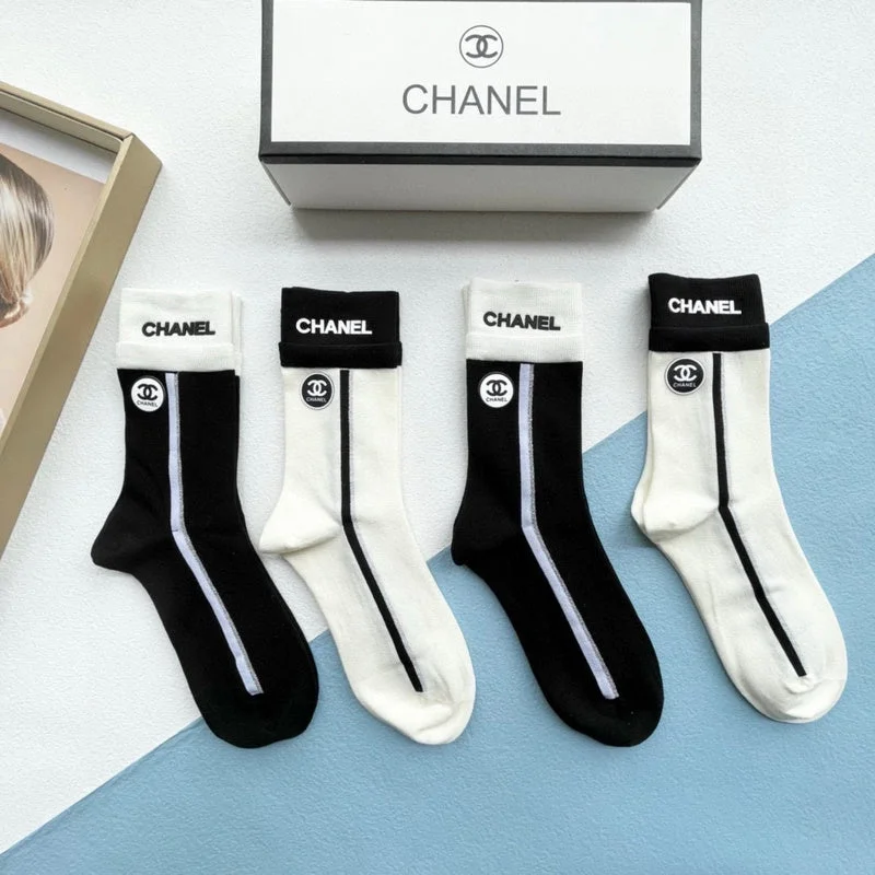 Designer Bags For Luxury Collectors With Offers SACC - Mix Socks - 1143 Trendy And Classic Bags Now At Unbeatable Discounts Designer Bags For Luxury Collectors With Offers SACC - Mix Socks - 1143 Trendy And Classic Bags Now At Unbeatable Discounts
