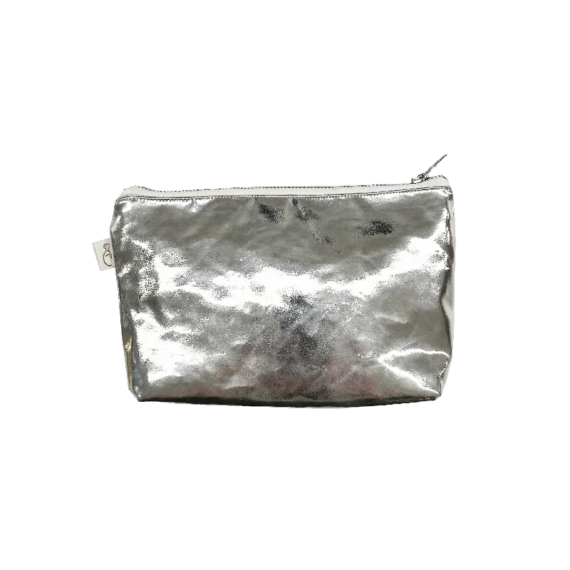 Special Offers Silver Metallic Makeup Bag - BACK IN STOCK Handbag Deals You'll Love