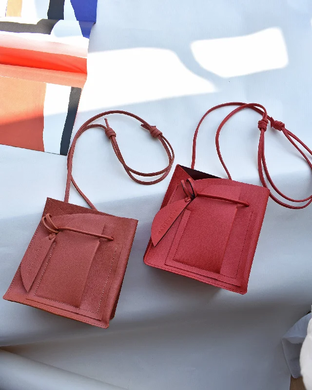 Discounted Designer Bags For Clearance Events Mini Close Bag Táska - Red Stylish Handbags At Unbeatable Discounts Discounted Designer Bags For Clearance Events Mini Close Bag Táska - Red Stylish Handbags At Unbeatable Discounts