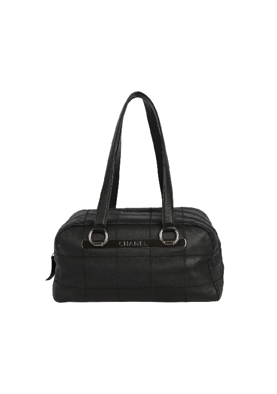 Urban Bags For City Life And Streetwear Fashion SQUARE STITCH BOWLER BAG Classic Totes, Exclusive Deals Urban Bags For City Life And Streetwear Fashion SQUARE STITCH BOWLER BAG Classic Totes, Exclusive Deals