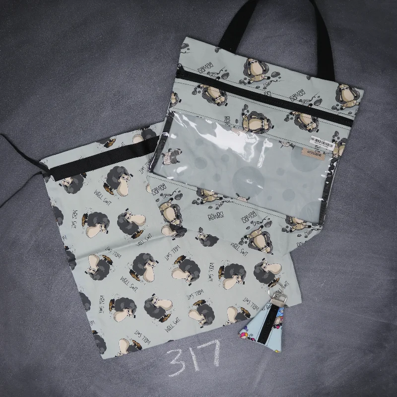 Fashion Forward Femininity Bag Bundle #317 Limited-Stock Handbag Sale For A Stylish Look Fashion Forward Femininity Bag Bundle #317 Limited-Stock Handbag Sale For A Stylish Look