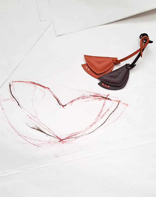 Bags For Urban And Trendy Looks The Abstract Heart Amulet Charm Kulcstartó + Colours The Handbag Sale You've Been Waiting For Bags For Urban And Trendy Looks The Abstract Heart Amulet Charm Kulcstartó + Colours The Handbag Sale You've Been Waiting For