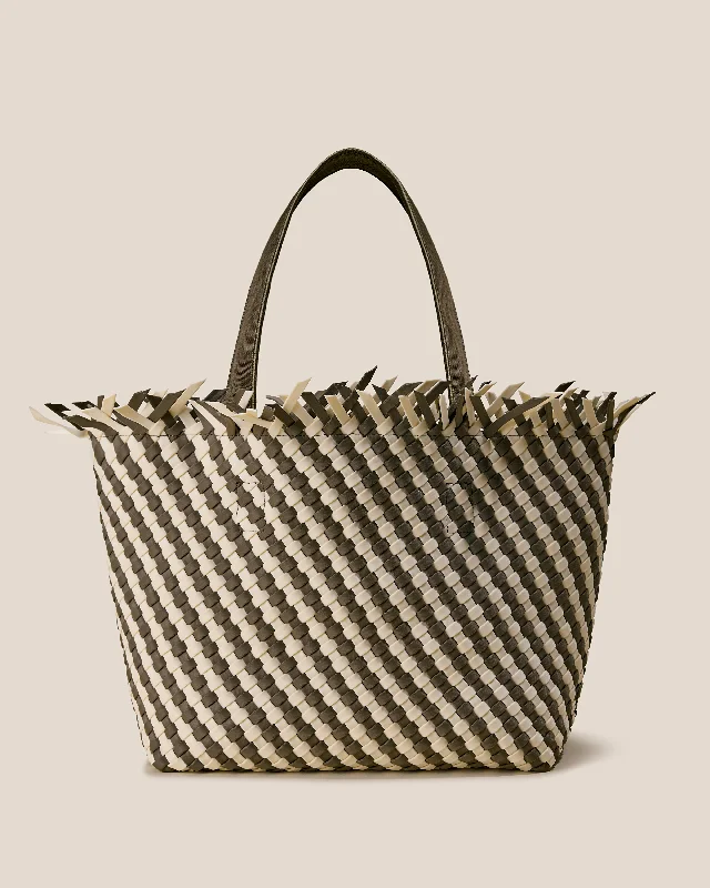 Popular Collection Havana Medium Tote Graphic Stripe | Carrara Trendy And Classic Bags Now At Unbeatable Discounts Popular Collection Havana Medium Tote Graphic Stripe | Carrara Trendy And Classic Bags Now At Unbeatable Discounts