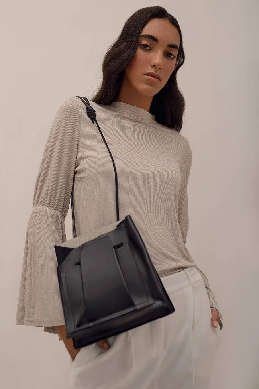 Customizable Bags For Personalized Style Close Bag - Black - Sample Best Handbag Sale Of The Season Customizable Bags For Personalized Style Close Bag - Black - Sample Best Handbag Sale Of The Season