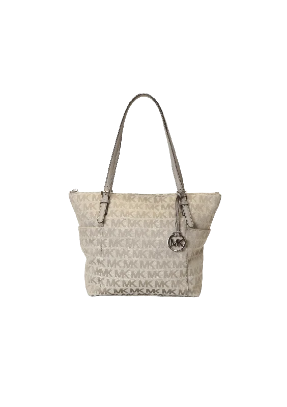 Chic Style, Always In Vogue JET SET SIGNATURE Iconic Handbags At Budget-Friendly Prices Chic Style, Always In Vogue JET SET SIGNATURE Iconic Handbags At Budget-Friendly Prices