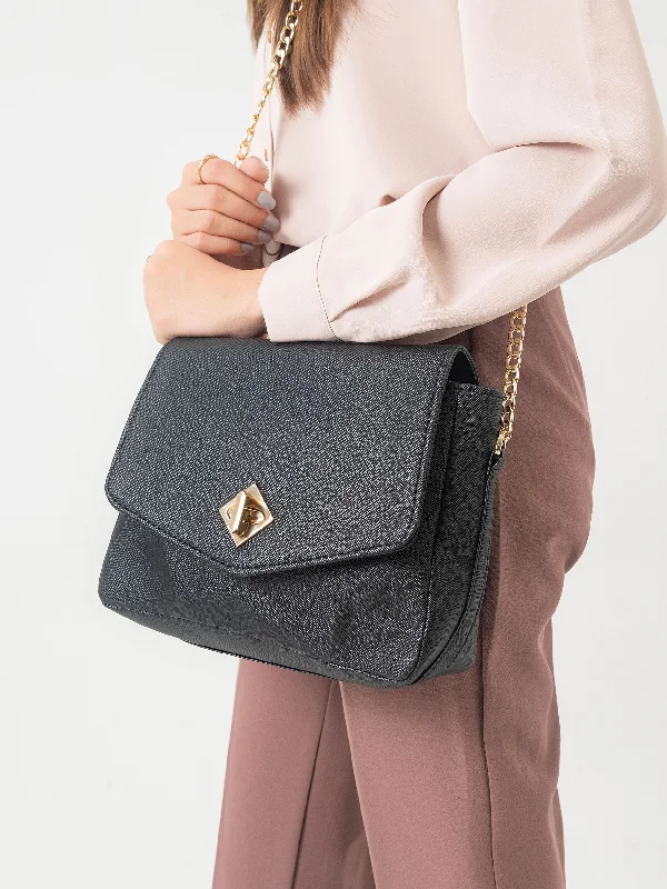 Classic Handbag Must-Have Bags, Big Discounts