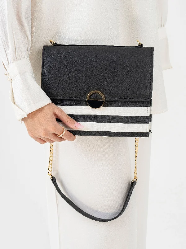 Stripe Printed Handbag Limited-Stock Handbag Sale For A Stylish Look
