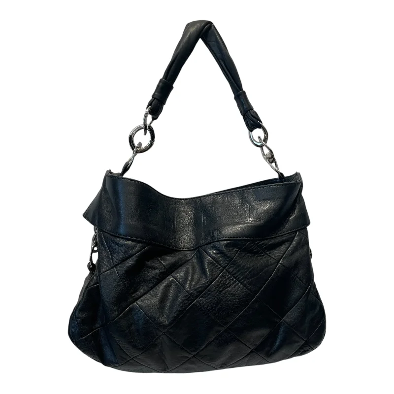CHANEL/Tote Bag/XS/Leather/BLK/QUILTED HOBO 11392054 Seasonal Sale On Trendy Handbags CHANEL/Tote Bag/XS/Leather/BLK/QUILTED HOBO 11392054 Seasonal Sale On Trendy Handbags