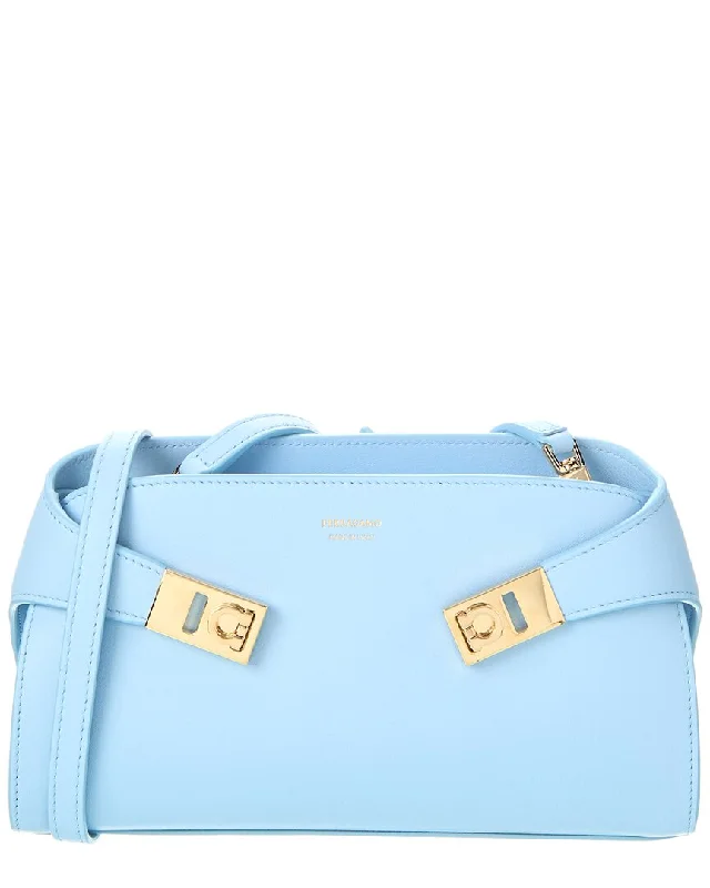 Ferragamo Hug Leather Crossbody Exclusive Bag Deals – Perfect For Any Occasion