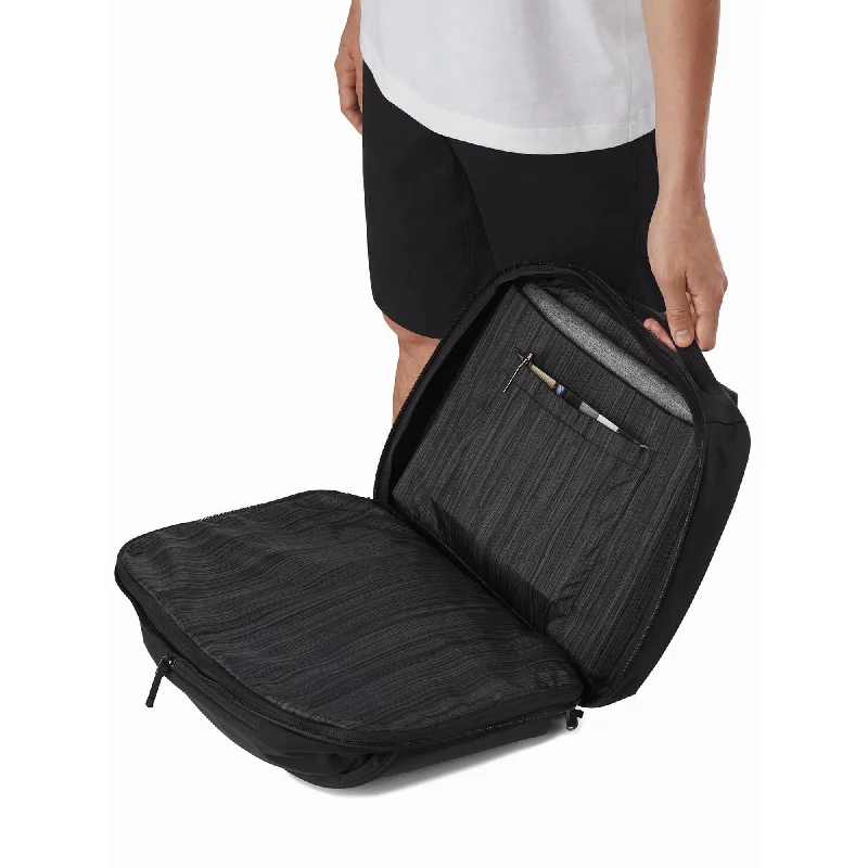 BLADE 20 BACKPACK Unmissable Deals On High-Quality Designer Bags
