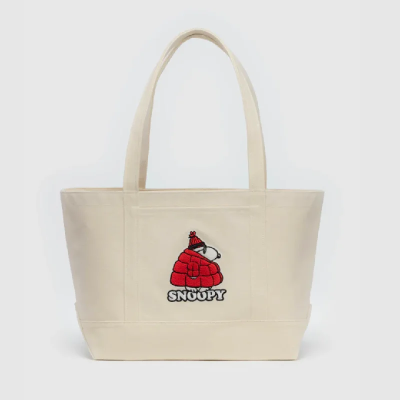 Medium Heavyweight Canvas Tote in Snoopy from BAGGU Unmissable Deals On Everyday Handbags Medium Heavyweight Canvas Tote in Snoopy from BAGGU Unmissable Deals On Everyday Handbags