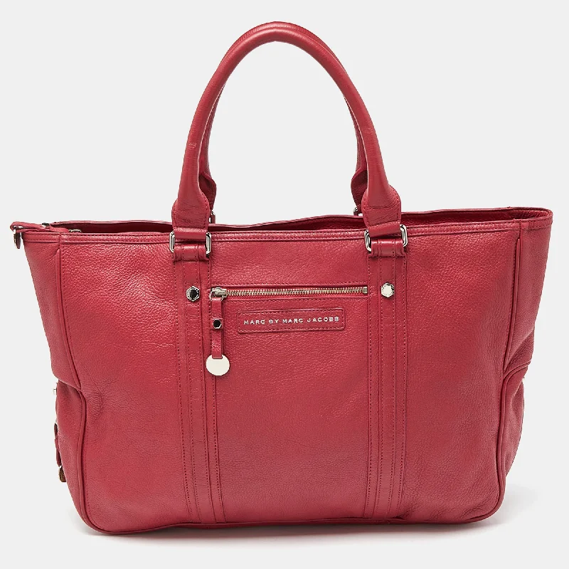 Marc By Marc Jacobs Leather Expandable Zip Around Hobo Statement Bags With Exclusive Savings Marc By Marc Jacobs Leather Expandable Zip Around Hobo Statement Bags With Exclusive Savings
