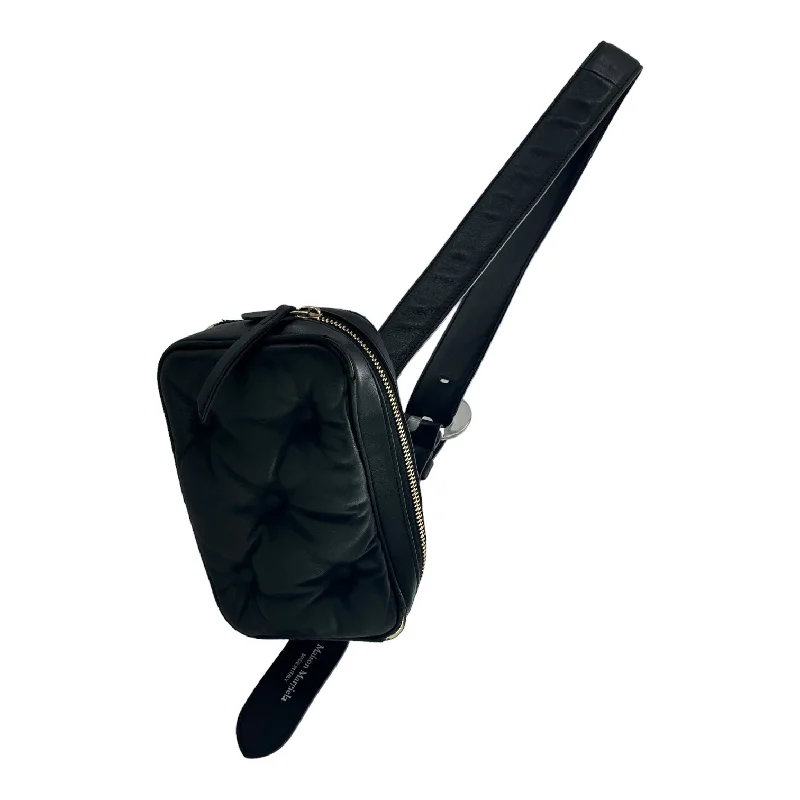 Maison Margiela/Fanny Pack/Leather/BLK/ Unmissable Deals On Everyday Handbags