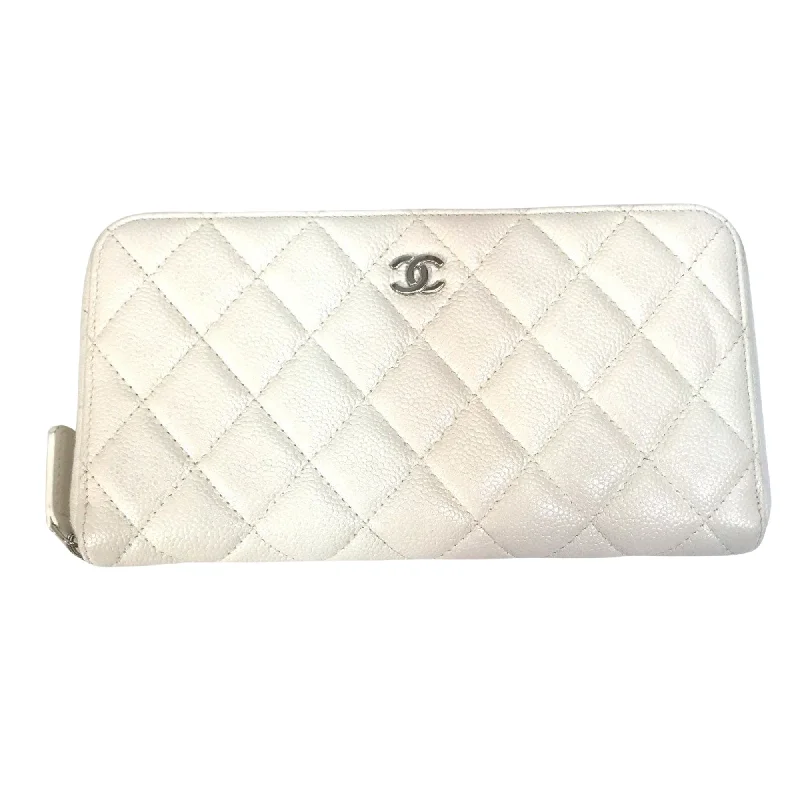 Chanel Matelassé  Leather Wallet  (Pre-Owned)