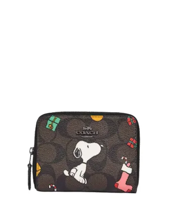 Valentine's Day Coach Coach X Peanuts Small Zip Around Wallet In Signature Canvas With Snoopy Presents Print Must-Have Bags, Big Discounts Valentine's Day Coach Coach X Peanuts Small Zip Around Wallet In Signature Canvas With Snoopy Presents Print Must-Have Bags, Big Discounts
