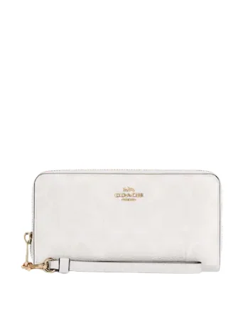 Vintage Bags For Retro And Classic Fashion Lovers Coach Long Zip Around Wallet In Signature Canvas Fashionable Bags At Must-Have Prices Vintage Bags For Retro And Classic Fashion Lovers Coach Long Zip Around Wallet In Signature Canvas Fashionable Bags At Must-Have Prices