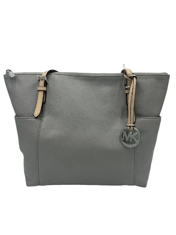 Eco-Friendly Bags With Discounts New! Michael Kors Jet Set Leather Tote Trendy Backpacks, Huge Markdowns Eco-Friendly Bags With Discounts New! Michael Kors Jet Set Leather Tote Trendy Backpacks, Huge Markdowns