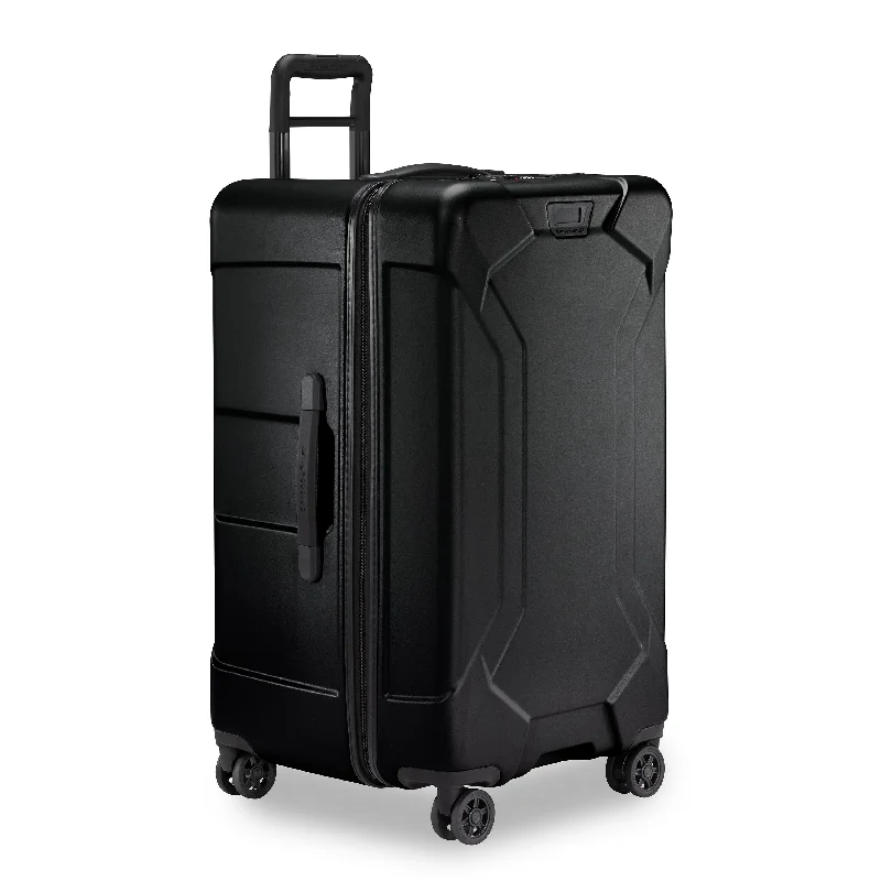 Briggs & Riley TORQ Medium Trunk Spinner Affordable Elegance With High-Quality Bags Briggs & Riley TORQ Medium Trunk Spinner Affordable Elegance With High-Quality Bags
