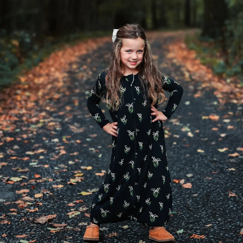 Sleep Bag Walker in Midnight Lily 1.0 Affordable Elegance, Grab Yours Now